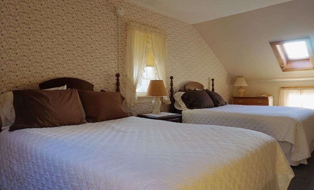 The Chipman Inn Ripton Bagian luar foto